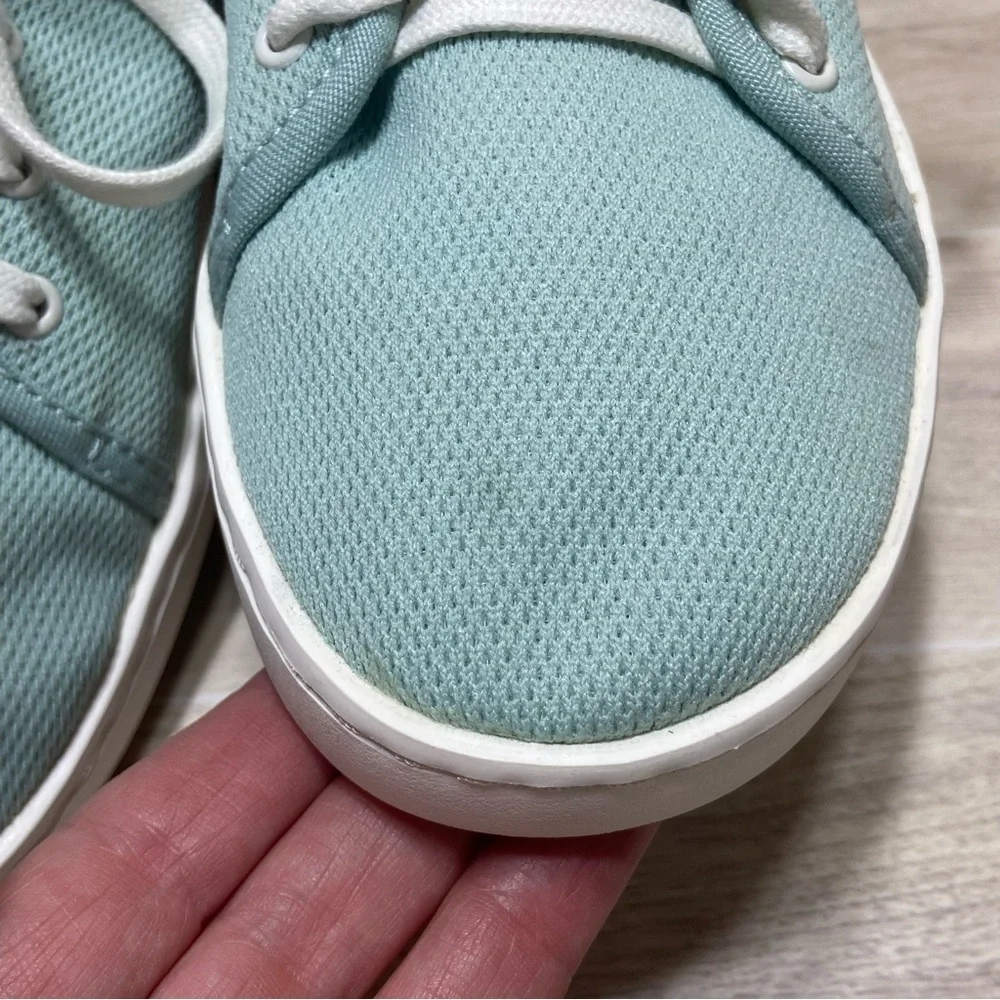 OLUKAI / Pehuea Li Womens Sneakers Size 7
